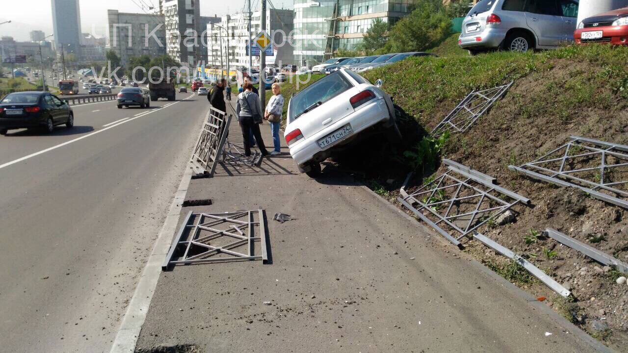 Дтп лопнуло колесо кто виноват