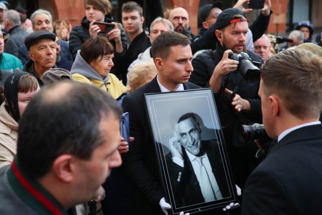 Симоньян готовит книгу о муже