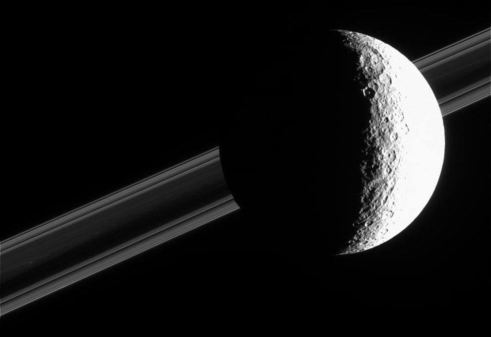 Рея — второй по величине спутник Сатурна