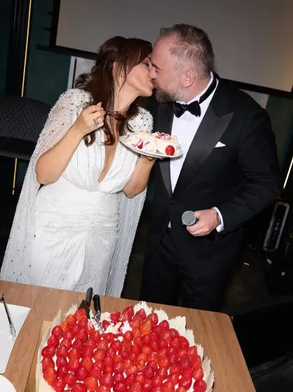 Два образа невесты, европейский пейзаж и трендовый торт: Анфиса Чехова показала, как отметила свадьбу с Александром Златопольским instagram (инстаграм),социальная сеть,александр златопольский,Анфиса чехова,гурам баблишвили,Московская обл,[807356],соломон баблишвили,управление записи актов гражданского состояния (загс),департамент