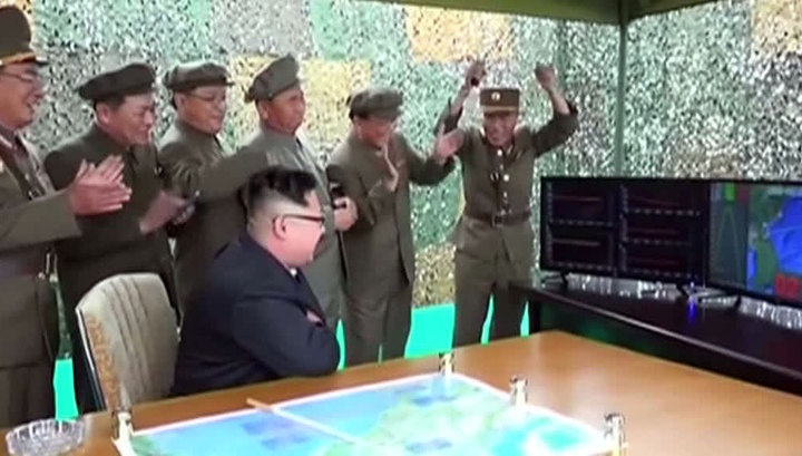 Ким Чен Ын тайно посетил военчасть вблизи границы с Южной Кореей