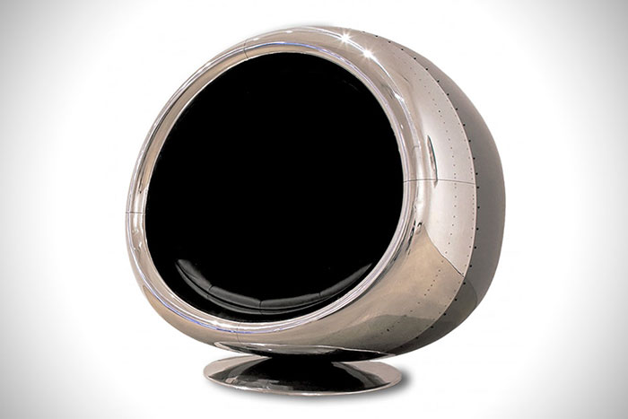 кресло из турбины Боинга