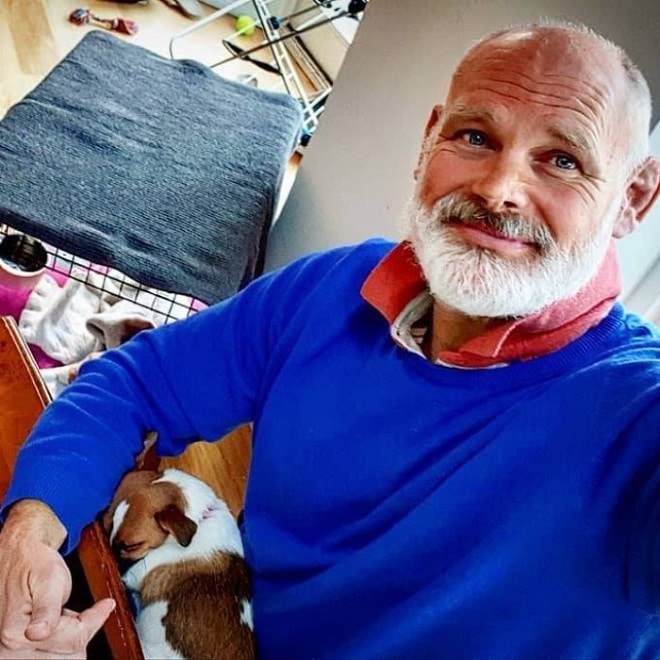 Мужчина и собака