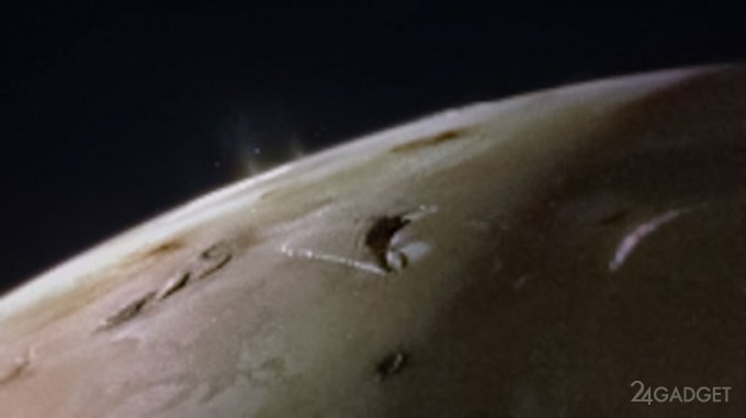 Как выглядят лавовые озёра и вулканы спутника Юпитера Ио