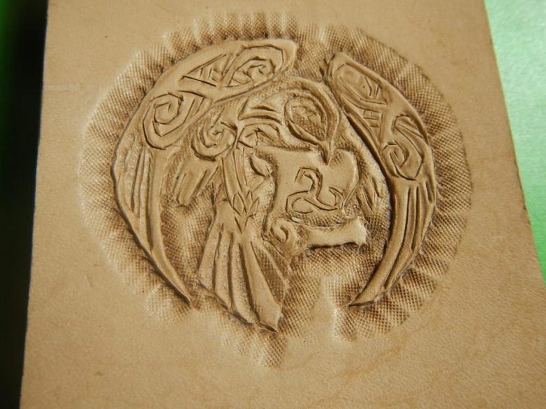 Маленькая кожаная сумочка на пояс кожаная сумочка