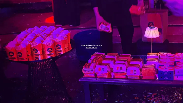 Дана Манасир, Инесса Шевчук, Елизавета Пескова и Виктория Дайнеко посетили вечеринку в Москве Лобанова, Виктория, чёрном, Инесса, BemontВечеринка, платье, Мазараки, Варвара, Шевчук, Москве, Манасир, ШевчукИнесса, вечеринка, прошла, Rozie, журнала, Мнение, коллаборации, запуска, случаю