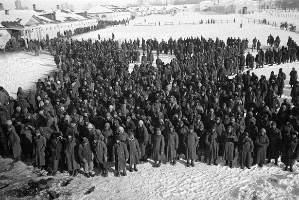 Фотография: Немецкий Власов: как генерал вермахта Вальтер фон Зейдлиц-Курцбах стал фанатом СССР №9 - BigPicture.ru
