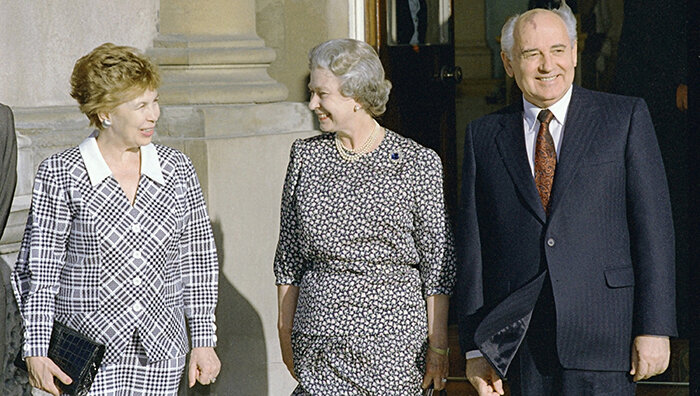 Первая встрече Генерального секретаря ЦК КПСС с королевой Британии состоялась в 1989 году