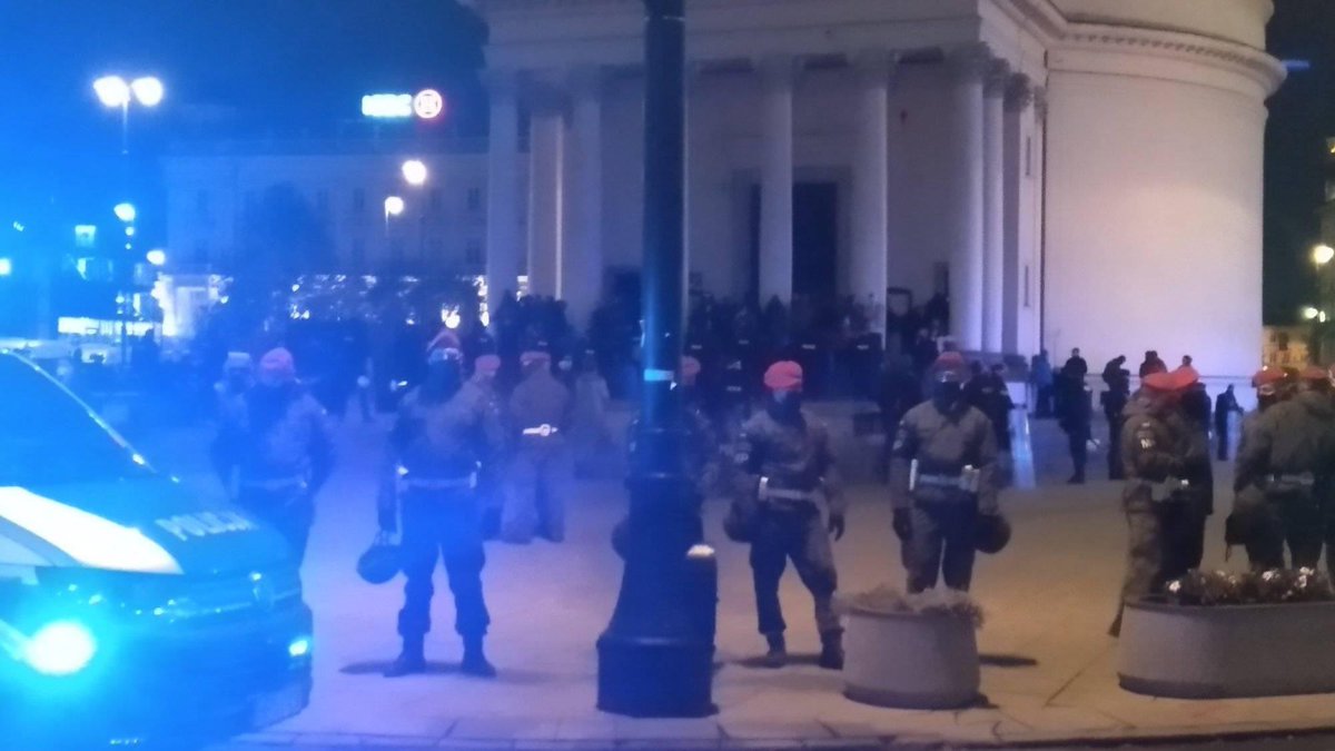 Марш на Варшаву Марш на Варшаву