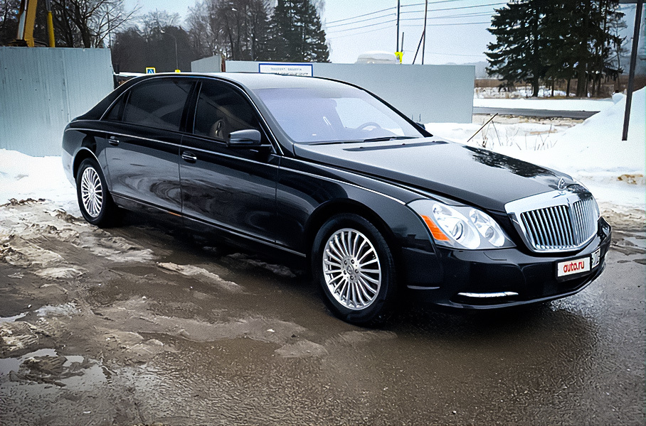 20-летний коллекционный Maybach с крошечным пробегом продают за 35 миллионов рублей