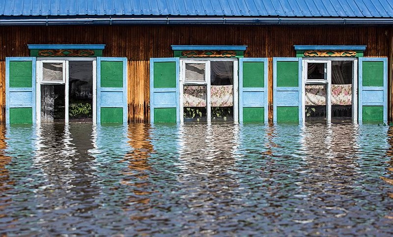 Вода пришла паводок, стихия