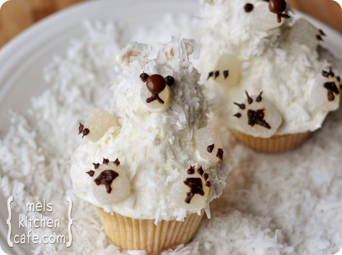 Creative-Holiday-Cupcake-Recipes