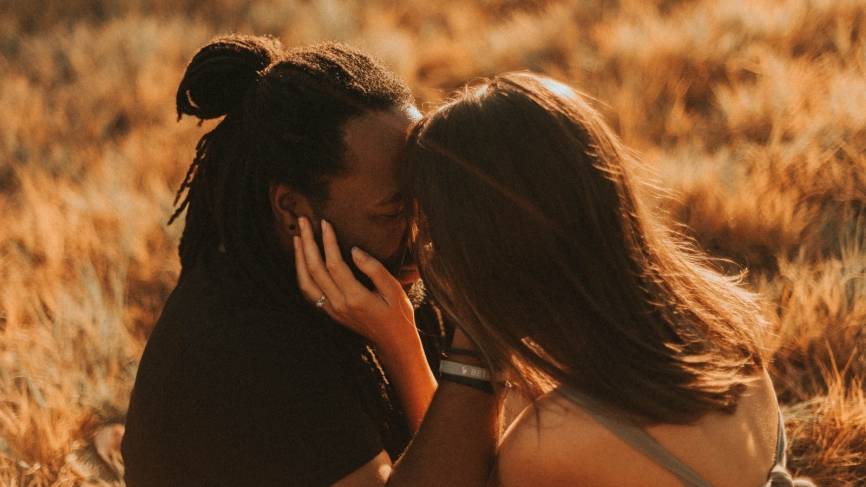 Психолог Миллер назвала причины развития любовного треугольника Общество