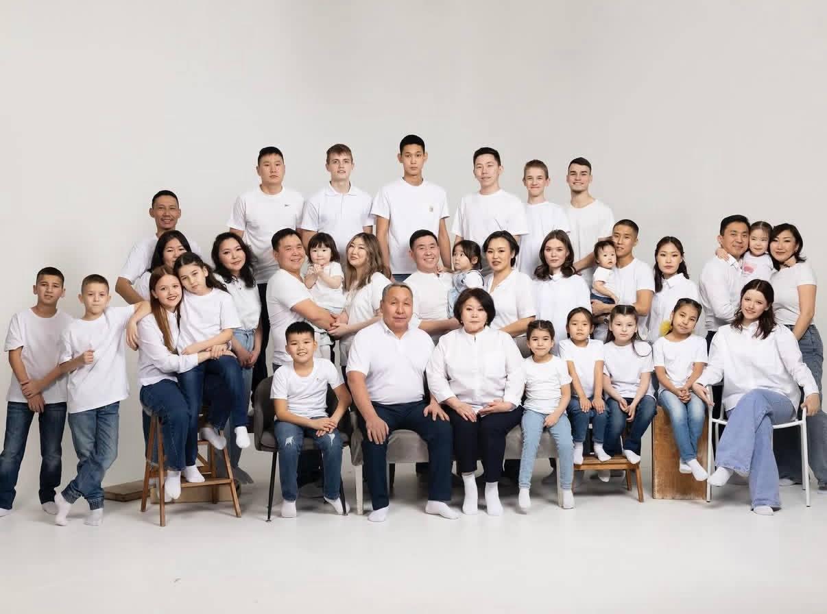 Поразили мир: как живет в Якутии семья с 28 детьми, о которой пишут в британских газетах Оксана, детей, семье, Павловы, чтобы, Александр, жизни, время, сначала, зимой, запасти, самых, семья, взяли, живут, жизнь, супруги, огромной, Павловых, особенно