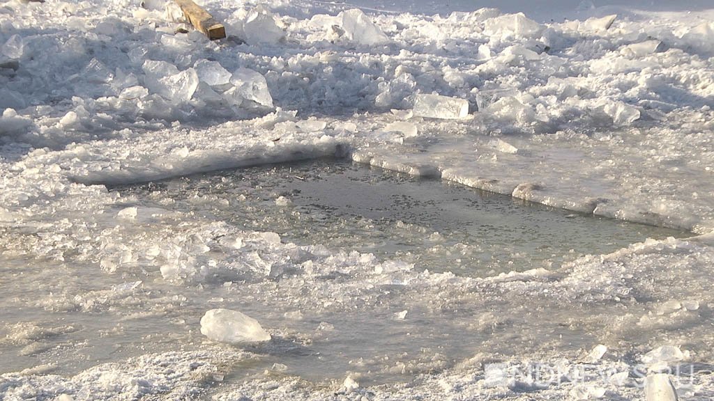 В Валдае пенсионерка утонула в полынье во время прогулки на лыжах