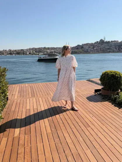 Париж, Стамбул, Афины: куда Виктория Лопырёва, Дарья Клюкина, Юлианна Караулова и другие звёзды улетели из холодной Москвы ИваковаМария, Караулова, которая, вместе, ДергилёваВалерия, КлюкинаДарья, женой, ЛопырёваВиктория, отдыхает, Париже, Ивакова, отправилась, Мария, также, сыном, Александра, несколько, Куртова, мужем, Лопырёва