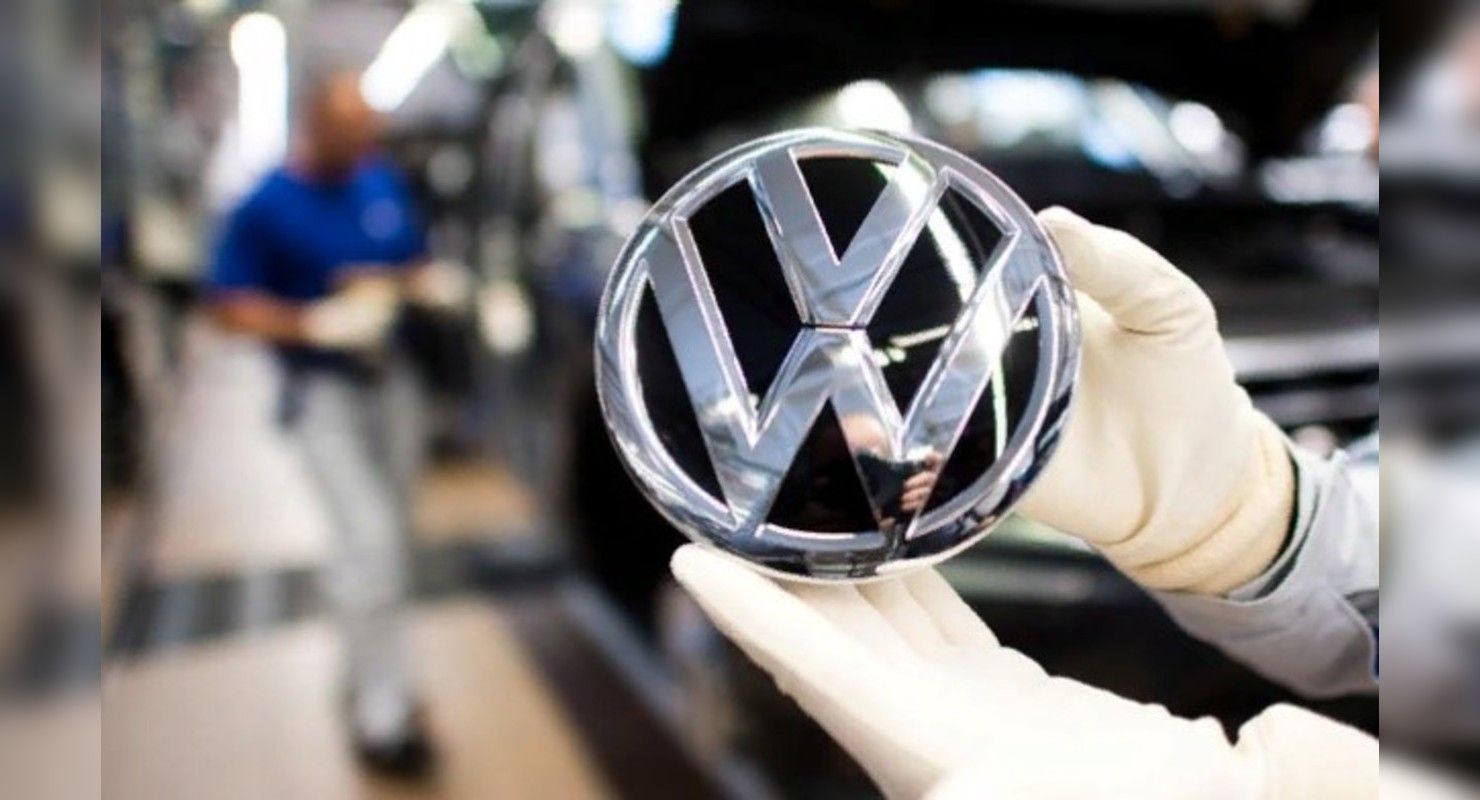 Компания Volkswagen может обратиться в суд из-за нехватки чипов