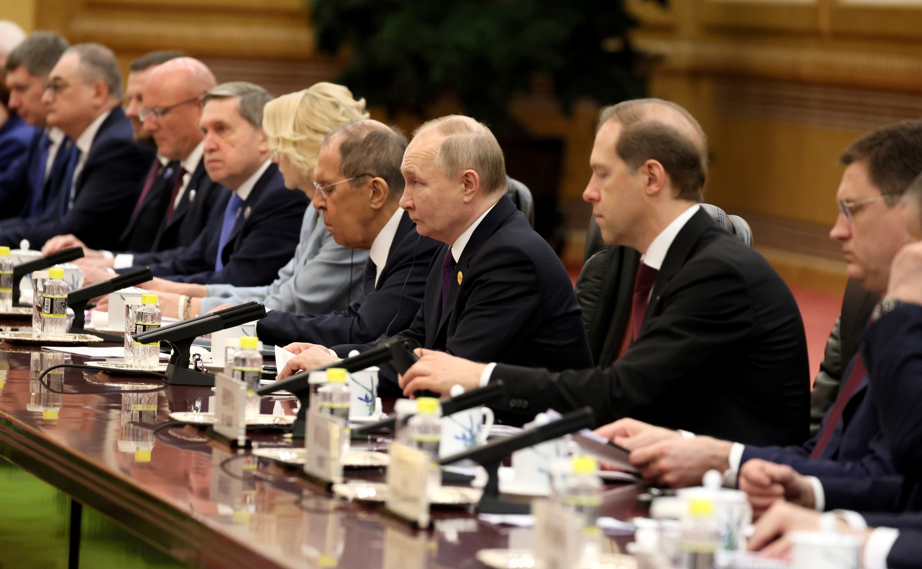 Президентский стол: чем угощали Путина на приёме в Пекине
