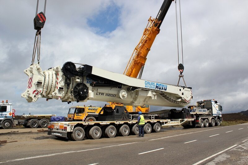 Вот как выглядит самый большой автомобильный кран в мире 