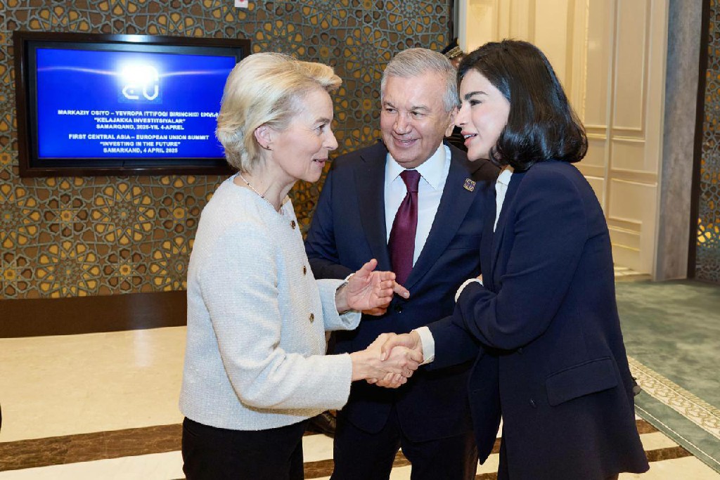 В Брюсселе Узбекистан лег под Урсулу. Обещаны миллиарды, басмачи должны стать героями. Но есть нюанс с Амударьей - похожая новость на Toplenta