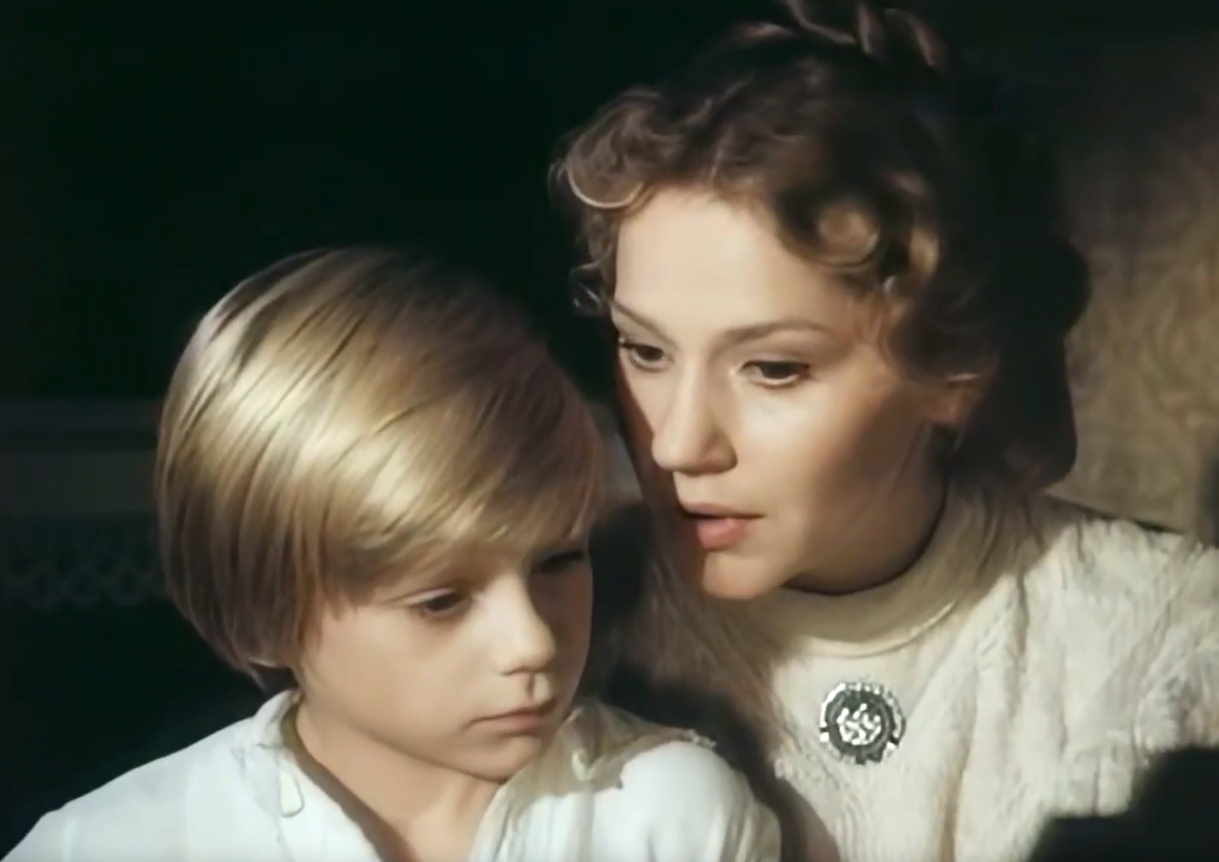 Ваши дети не оценят: 6 правил дворянского воспитания, которые сейчас вводят в ступор чтобы, семьи, нужно, детей, ребенок, воспитание, только, время, родители, могли, часто, статус, более, уровень, коленями, горох, ставили, делая, несколько, Поэтому