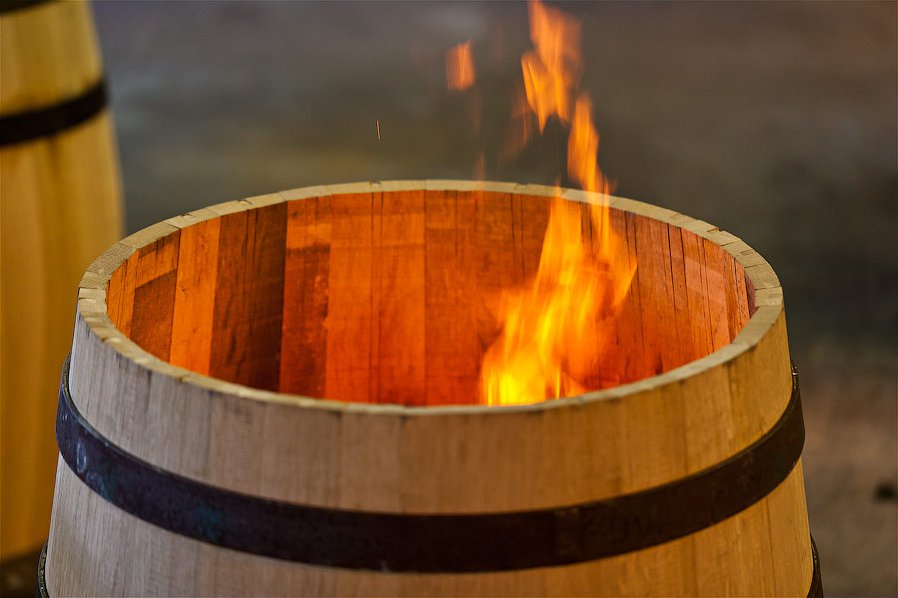 Процесс производства дубовых бочек для коньяка Процесс производства дубовых бочек для коньяка