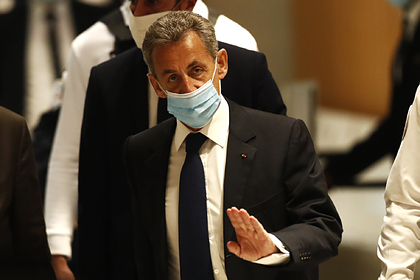 Осужденный за коррупцию Саркози снова пойдет под суд Мир