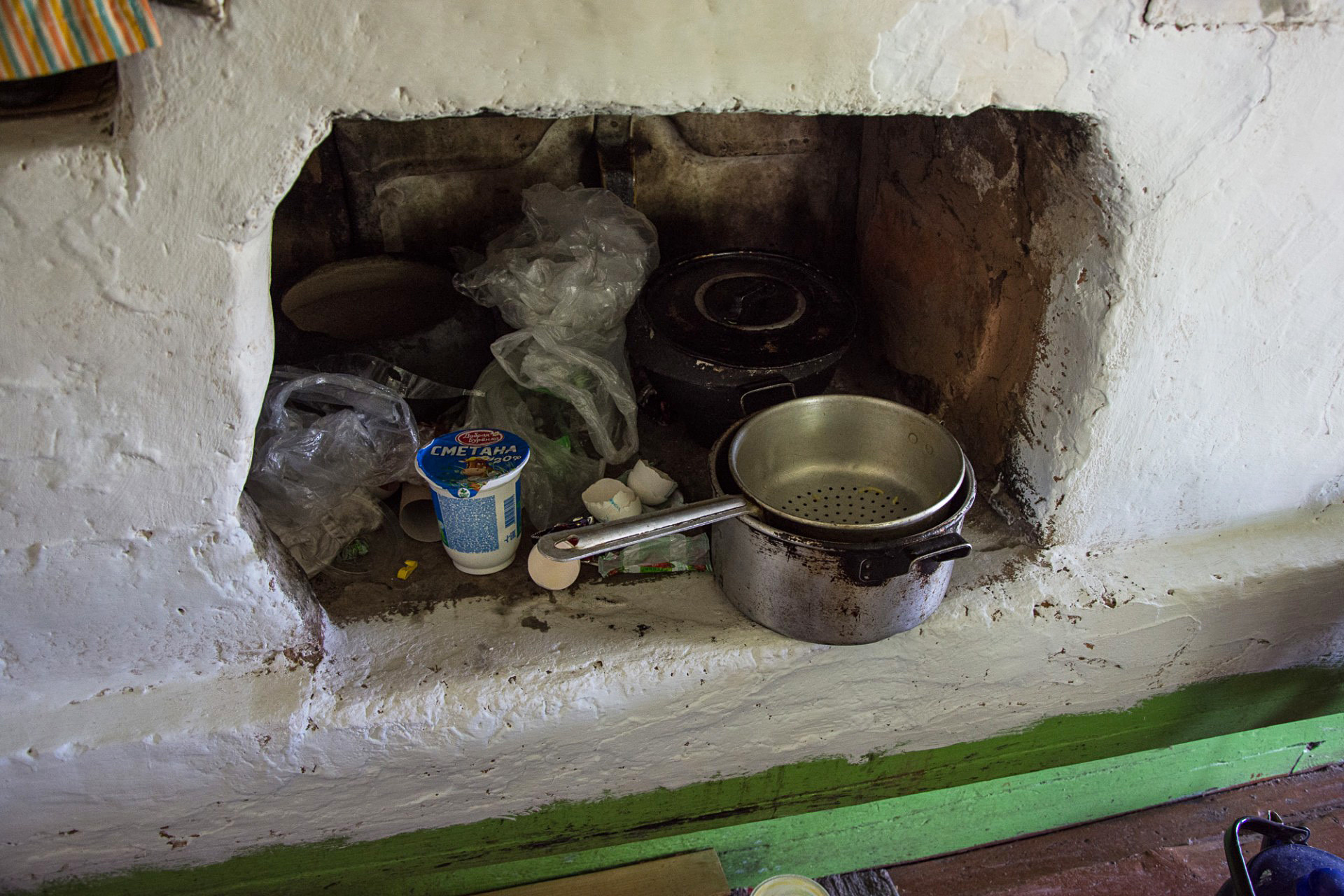 Как пенсионерка Люська живет совсем одна в псковской деревне глубинка,деревня,Живое