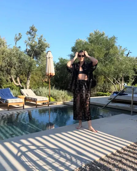 Париж, Стамбул, Афины: куда Виктория Лопырёва, Дарья Клюкина, Юлианна Караулова и другие звёзды улетели из холодной Москвы ИваковаМария, Караулова, которая, вместе, ДергилёваВалерия, КлюкинаДарья, женой, ЛопырёваВиктория, отдыхает, Париже, Ивакова, отправилась, Мария, также, сыном, Александра, несколько, Куртова, мужем, Лопырёва