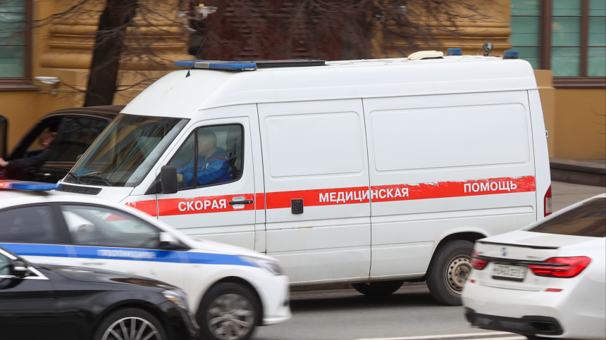 Врачи констатировали смерть мужчины, открывшего стрельбу в Петербурге