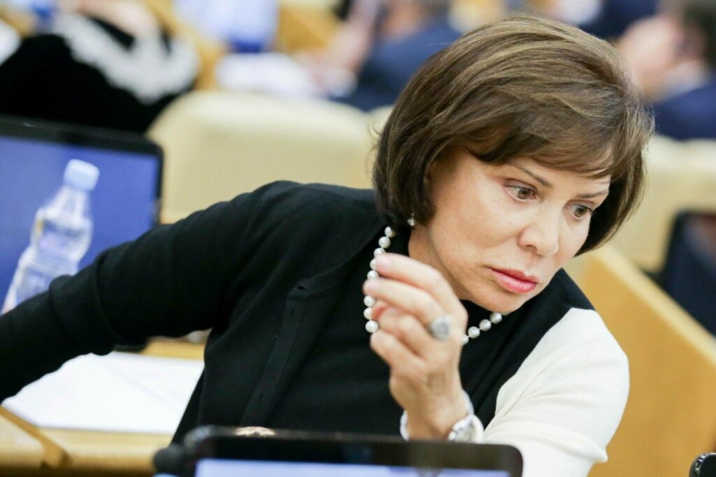 Роднина объяснила проживание дочери в США ее правом выбора