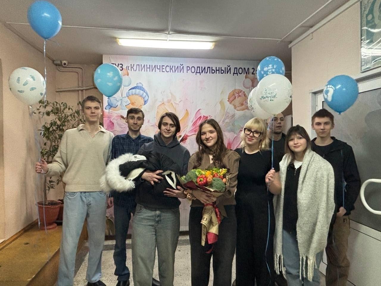 Осталась без работы и жилья, но от парня не ушла: как сейчас живет Татьяна Ушакова из Волгограда шоу «Мама в 16» Прохор, Прохора, ребенка, работу, родителями, узнала, решила, парень, квартиры, квартиру, девушку, беременности, отношения, Прохором, родители, матери, Татьяне, Татьяна, теперь, Волгограде