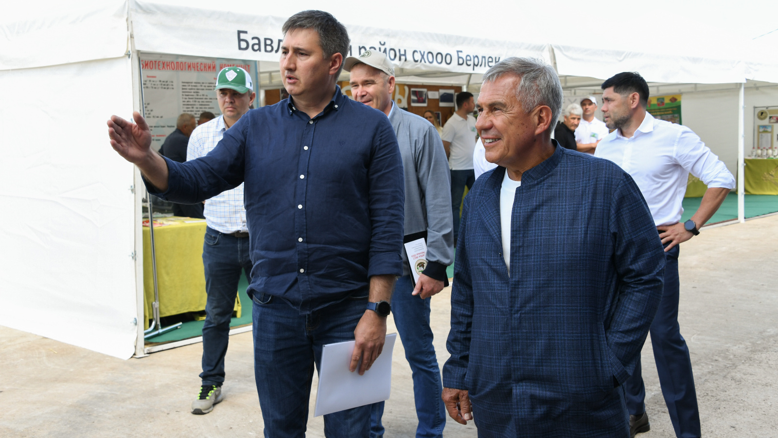 Рустам Минниханов посетил животноводческий комплекс «Берлек» в Бавлинском районе