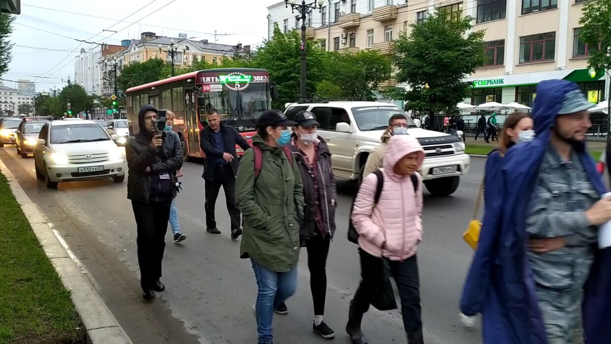 Количество протестующих в Хабаровске уменьшается