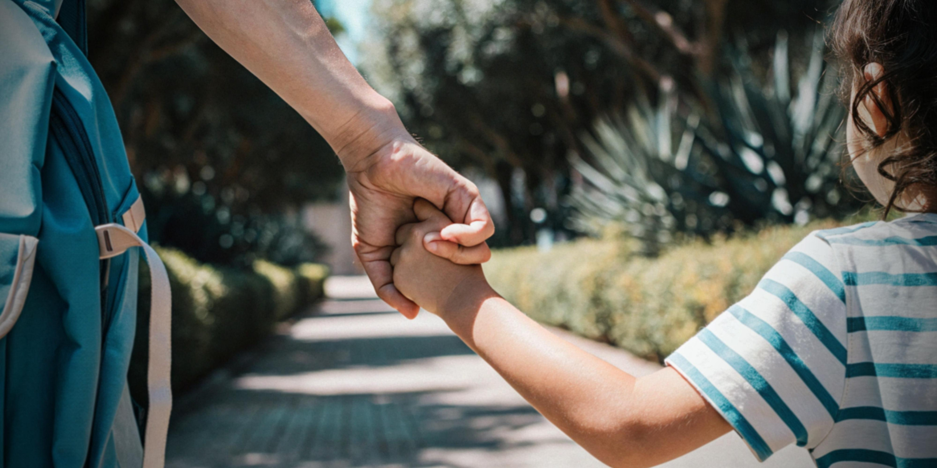 Как сейчас устроено усыновление в России: 7 важных этапов, которые нужно соблюдать ребенка, опеки, приемных, усыновить, можно, нужно, заявление, школе, родителям, этого, необходимо, родители, После, свидетельство, браке, направление, попечительства, здоровья, родственники, места