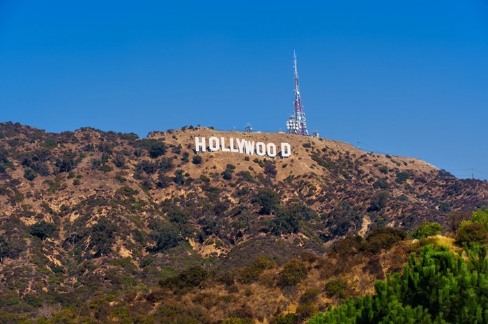 Бывшая реклама недвижимости стала бессмертным символом киноиндустрии. /Фото: travelated.com Бывшая реклама недвижимости стала бессмертным символом киноиндустрии. /Фото: travelated.com