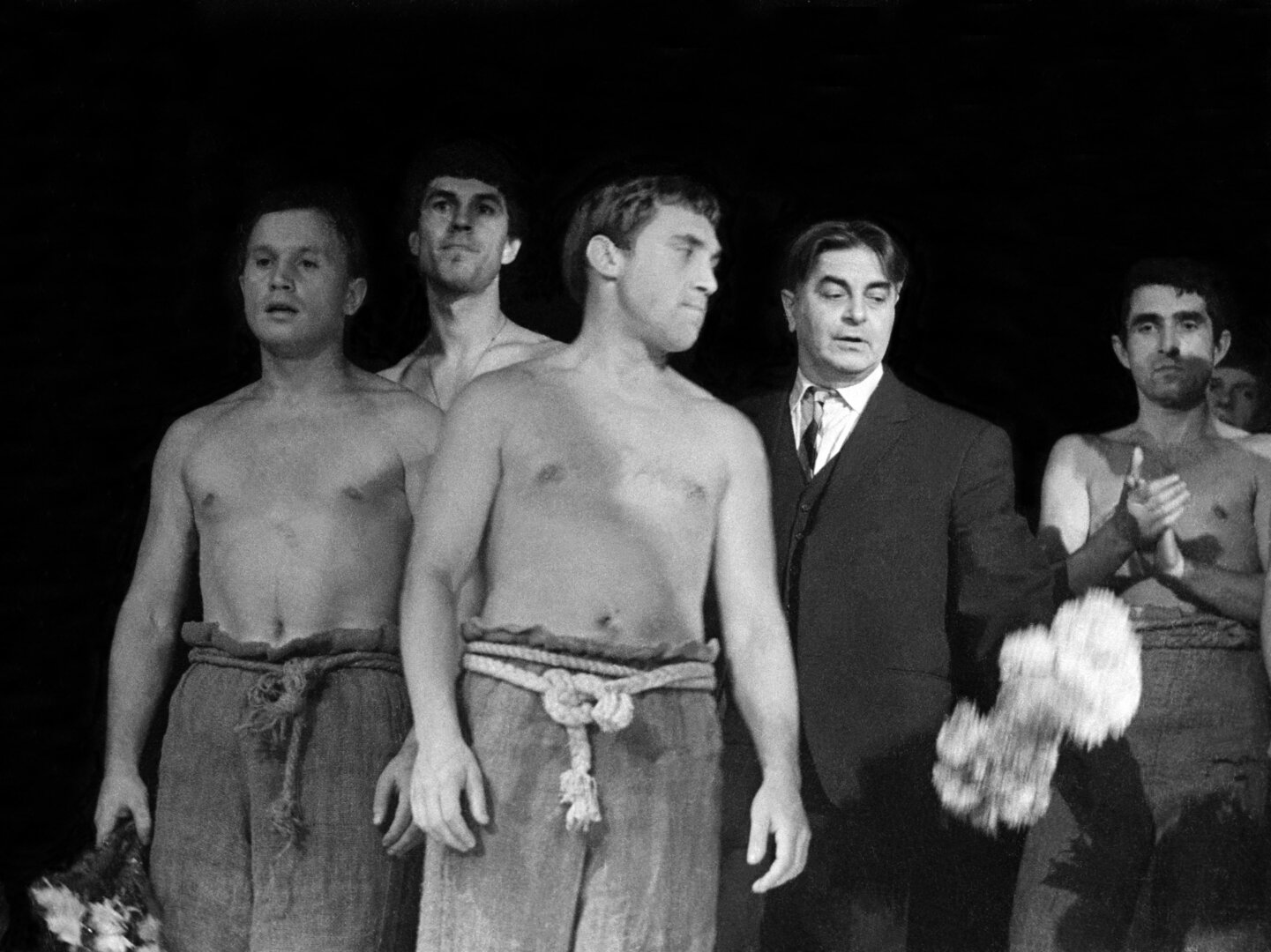Владимир высоцкий в театре на таганке фото