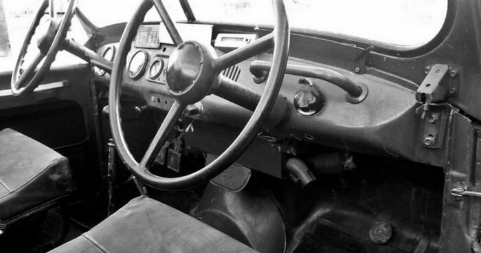 Для чего в Советском Союзе выпускали УАЗ с двумя рулевыми колесами автомобиль,история,СССР