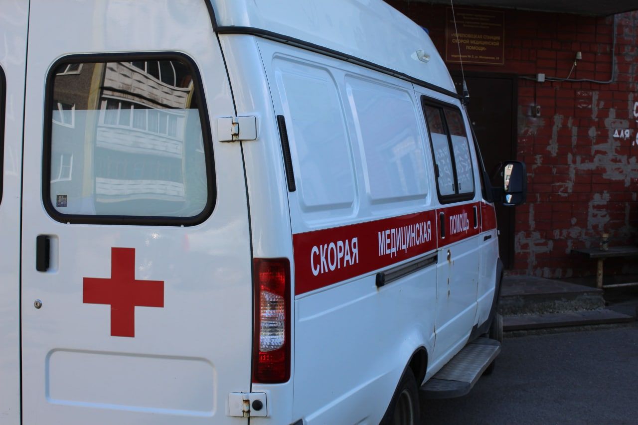 Завподстанции подмосковной скорой помощи завел врача-педиатра в свой кабинет и избил