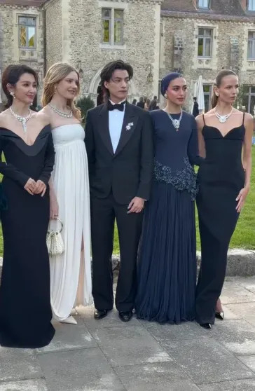 Наталья Водянова посетила гала-вечер ювелирного дома Водянова, Наталья, Марсо, Наташа, Сибасаки, Канавут, ChaumetПоказ, Вествик, супермодель, ювелирного, Париже, начала, сыном, встречаться, звезда, миллиардера, одного, самых, подиумов, аббатстве