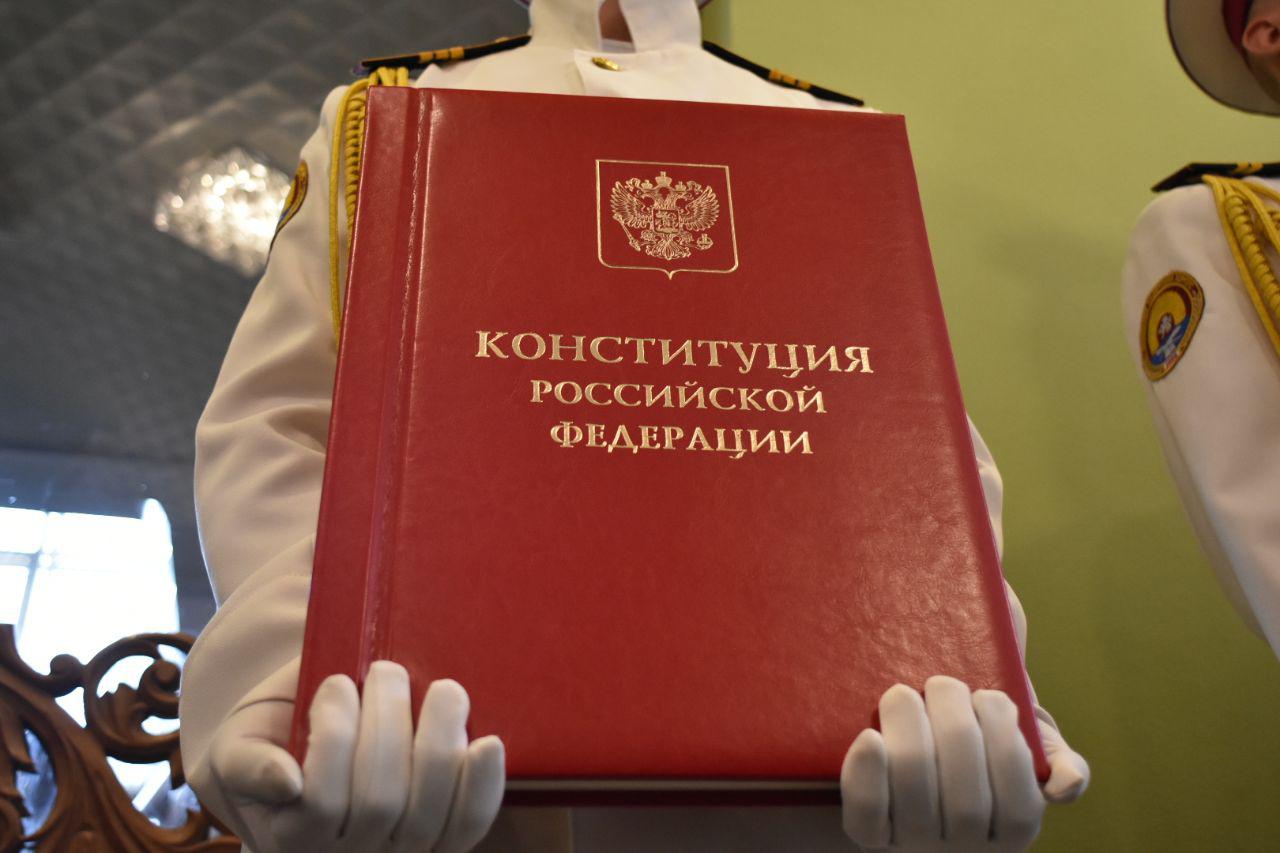 Как поправки в Конституцию изменят российскую медицину