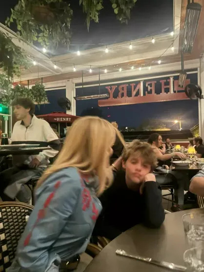 Мини-платье и вечеринка в стиле Дикого Запада: Риз Уизерспун показала, как отметила 50-летие с детьми и близкими УизерспунРиз, Уизерспун, также, экстремистской, случаю, успешных, последних, законе, Блондинка, комедии, ролью, прославилась, Уизерспун49летняя, праздникаРиз, жизни, сериалы, своей, кадрами, поделилась, актриса