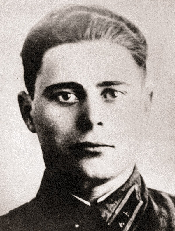 Нечаев Михаил Ефимович (1916 -1942)