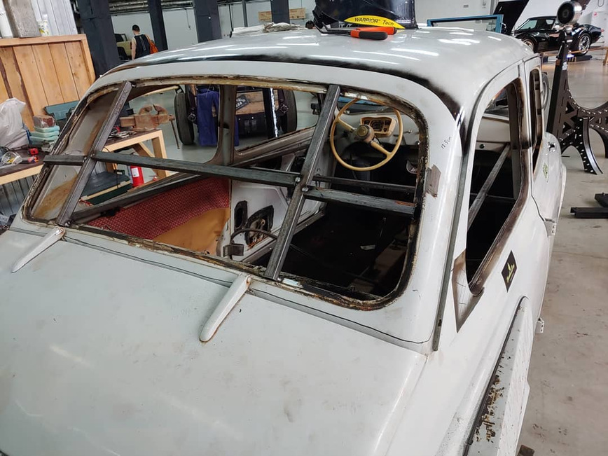 Вот что получится, если позволить известному кастомайзеру из США поработать над «Запорожцем» Вот что получится, если позволить известному кастомайзеру из США поработать над «Запорожцем» авто,авто и мото,автомобиль,автоновости