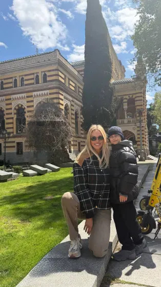 Париж, Стамбул, Афины: куда Виктория Лопырёва, Дарья Клюкина, Юлианна Караулова и другие звёзды улетели из холодной Москвы ИваковаМария, Караулова, которая, вместе, ДергилёваВалерия, КлюкинаДарья, женой, ЛопырёваВиктория, отдыхает, Париже, Ивакова, отправилась, Мария, также, сыном, Александра, несколько, Куртова, мужем, Лопырёва