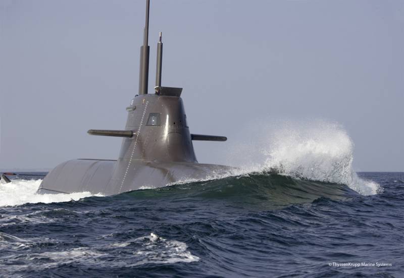 С пушкой на мачте из-под воды вмф,оружие