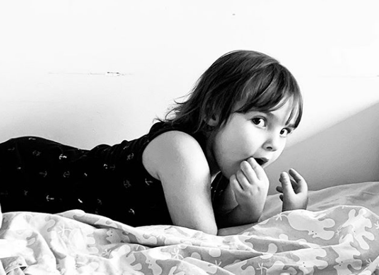 Евгений Цыганов показал редкие фото детей от Ирины Леоновой и Юлии Снигирь Евгений Цыганов показал редкие фото детей от Ирины Леоновой и Юлии Снигирь Дети,Дети знаменитостей