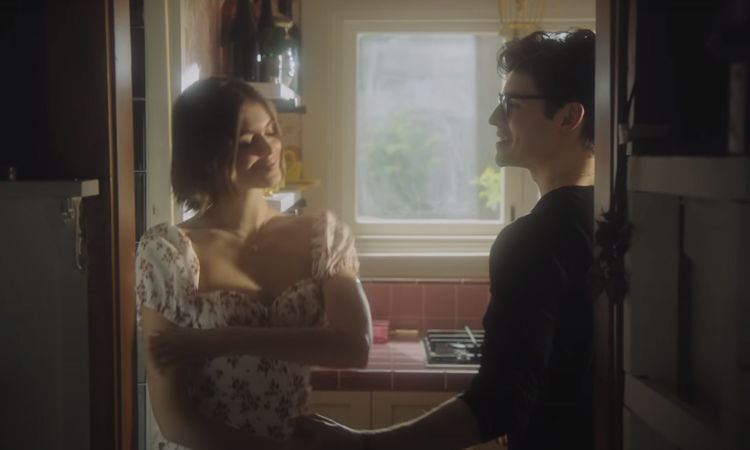 Кайя Гербер сыграла главную роль в режиссерском дебюте Кары Делевинь Кайя Гербер сыграла главную роль в режиссерском дебюте Кары Делевинь Звезды,Новости о звездах