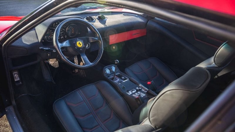 Качественная реплика ультраредкого Ferrari 288 GTO ищет нового владельца