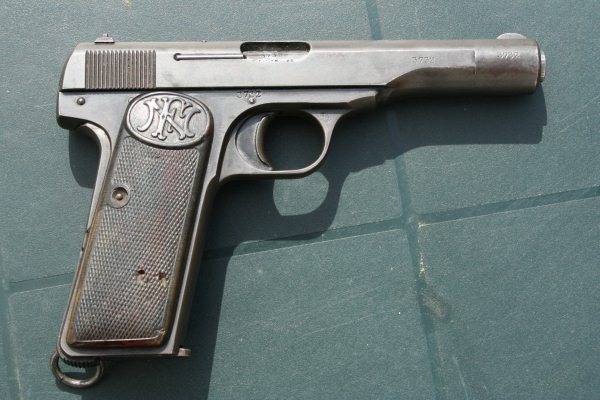 Браунинги год за годом Браунинги год за годом оружие